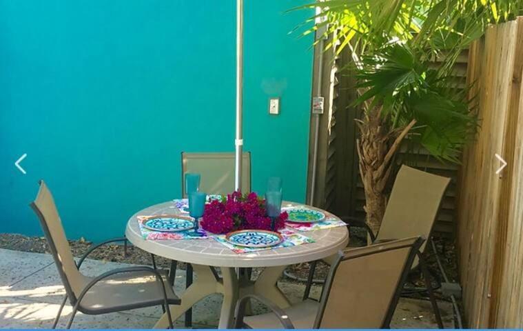 Duval Street Suite With Pool Key West Esterno foto